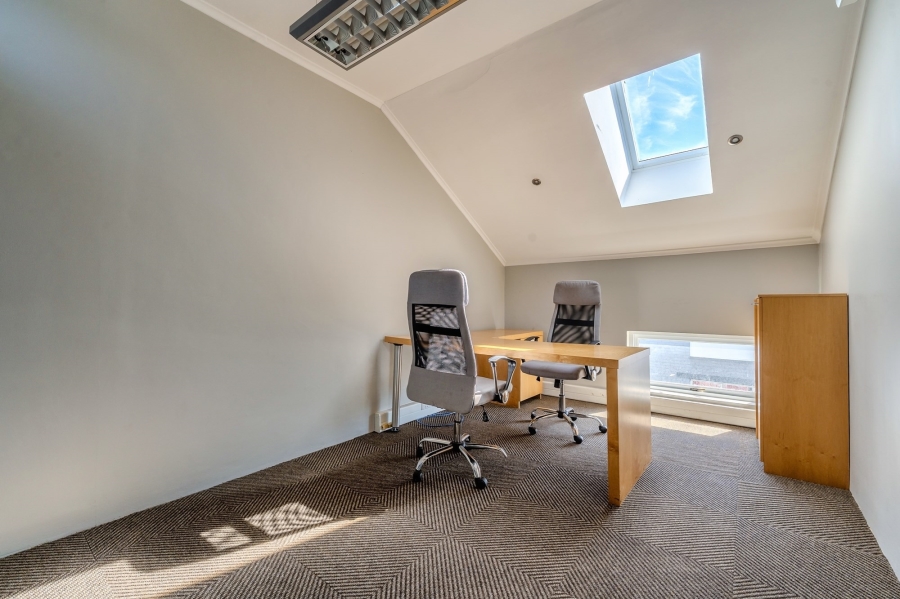 To Let commercial Property for Rent in Lemoenkloof Western Cape